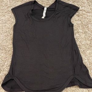 Lululemon short sleeve top
